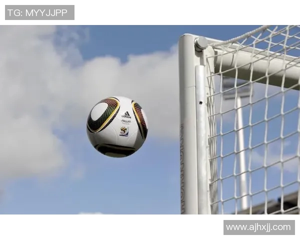 全球足球巨星九宫格高清集锦 展现顶级球员风采与荣耀瞬间